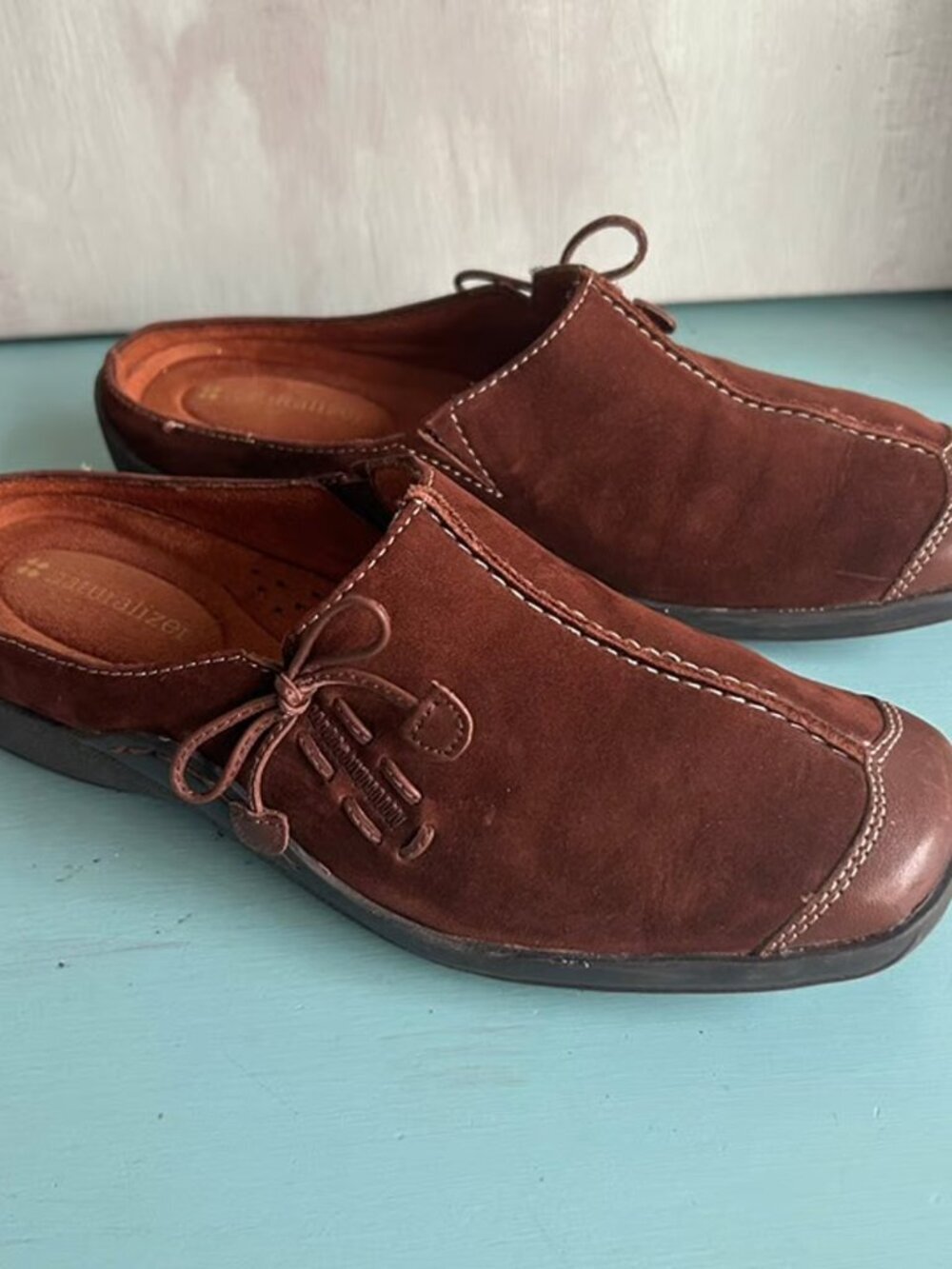 Naturalizer "Detail" Brown Suede Slide On Mule Flats Comfort Mules Size 7